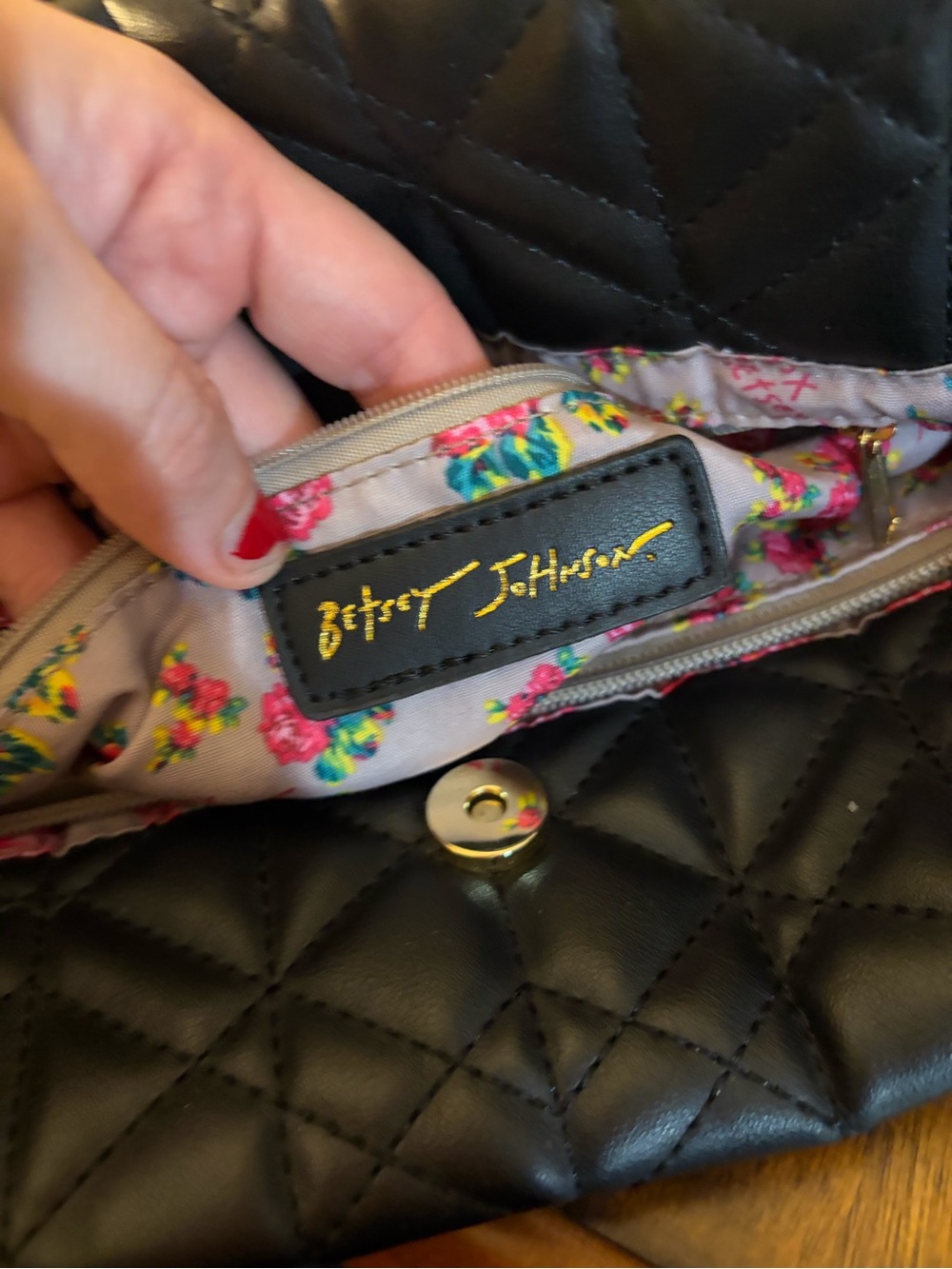 Betsey Johnson Black Quilted Chain Tote Bag - Picture 6 of 8
